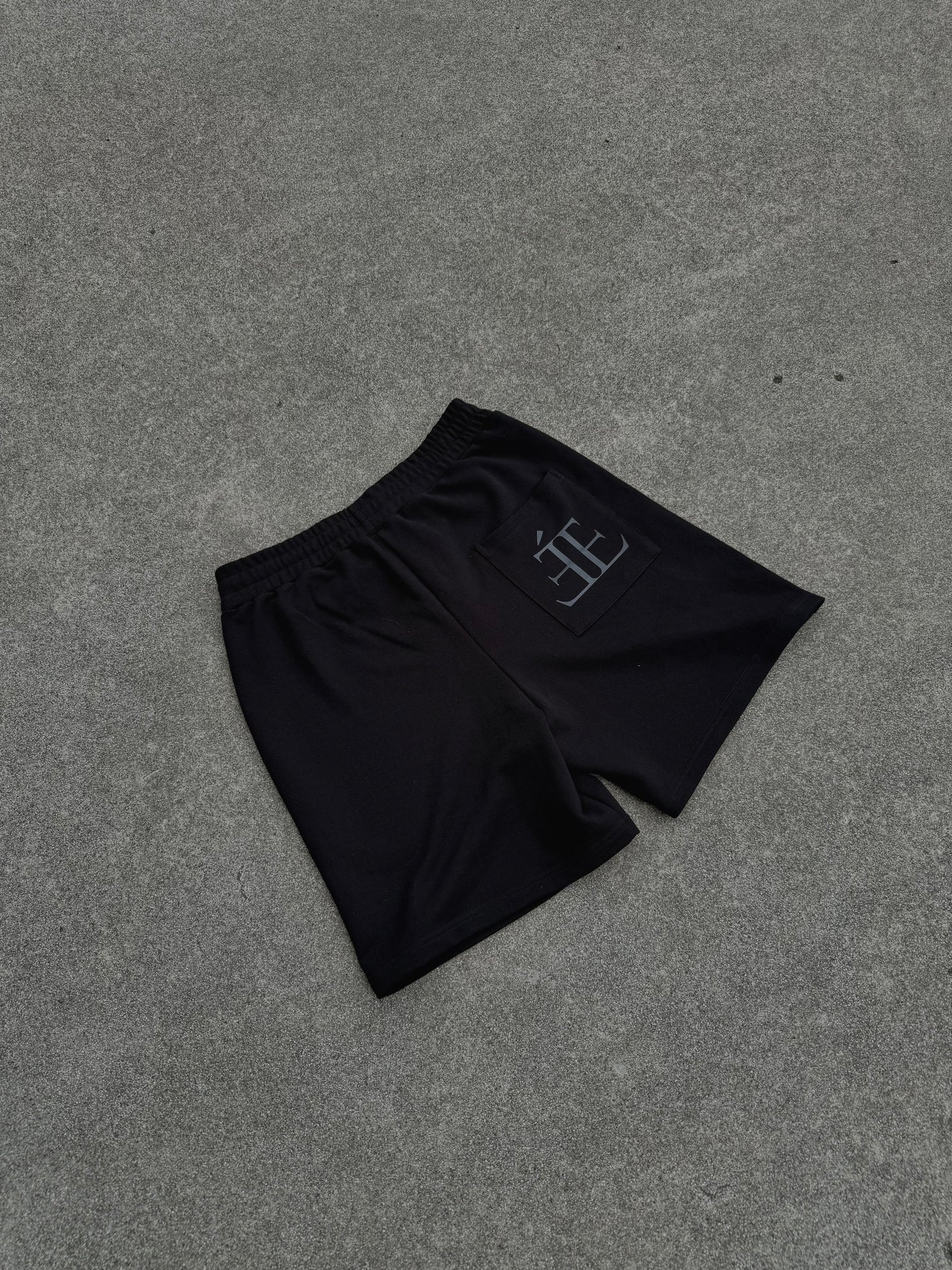 Éclisse Essential Monogram Shorts